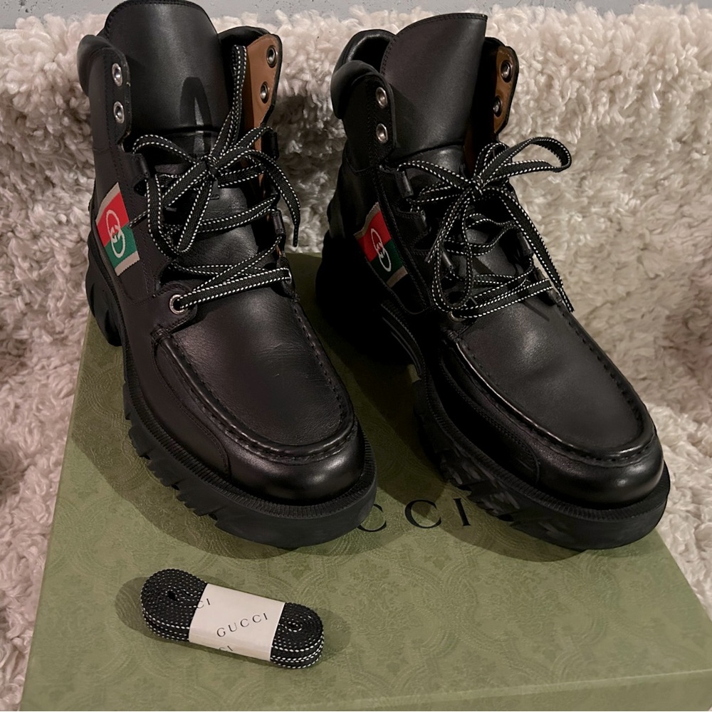 GUCCI INTERLOCKING G PANEL ANKLE BOOTS